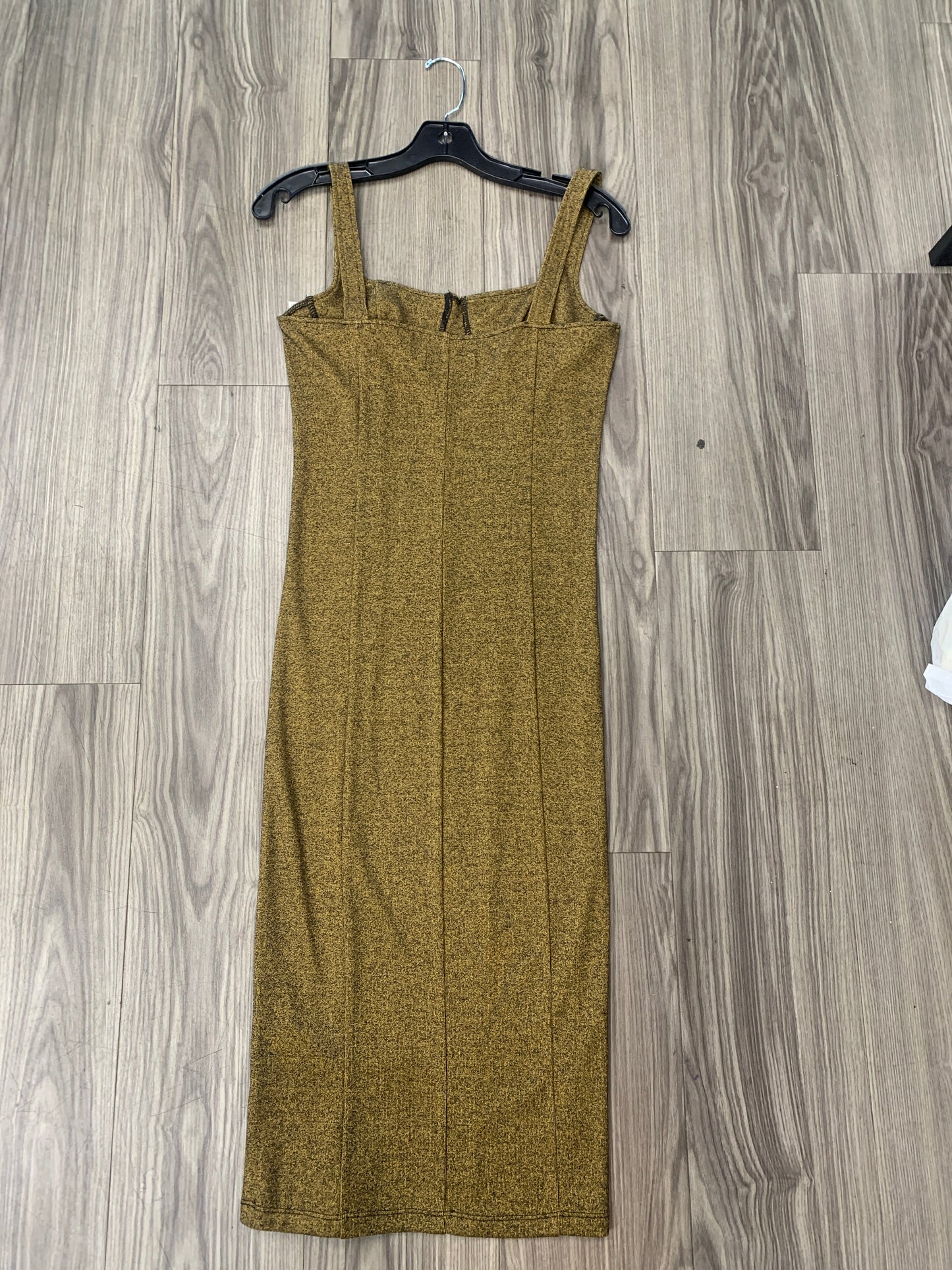 Dress Party Midi By Clothes Mentor In Black Gold, Size: M