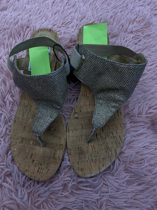 Rose Gold Sandals Flats Dolce Vita, Size 11