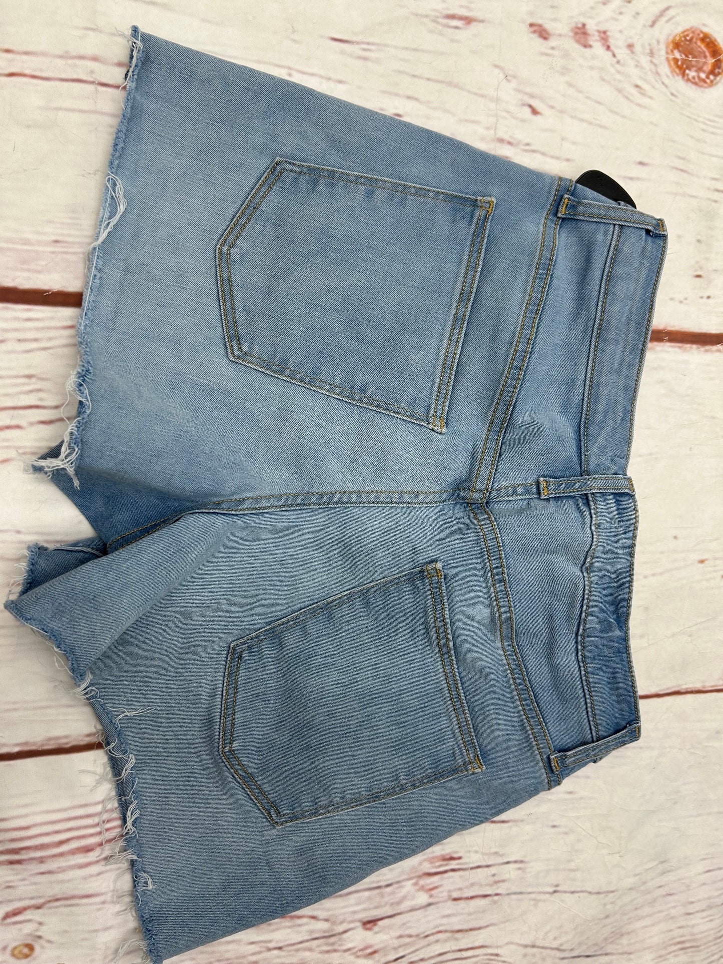 Shorts By Universal Thread In Denim, Size: 8