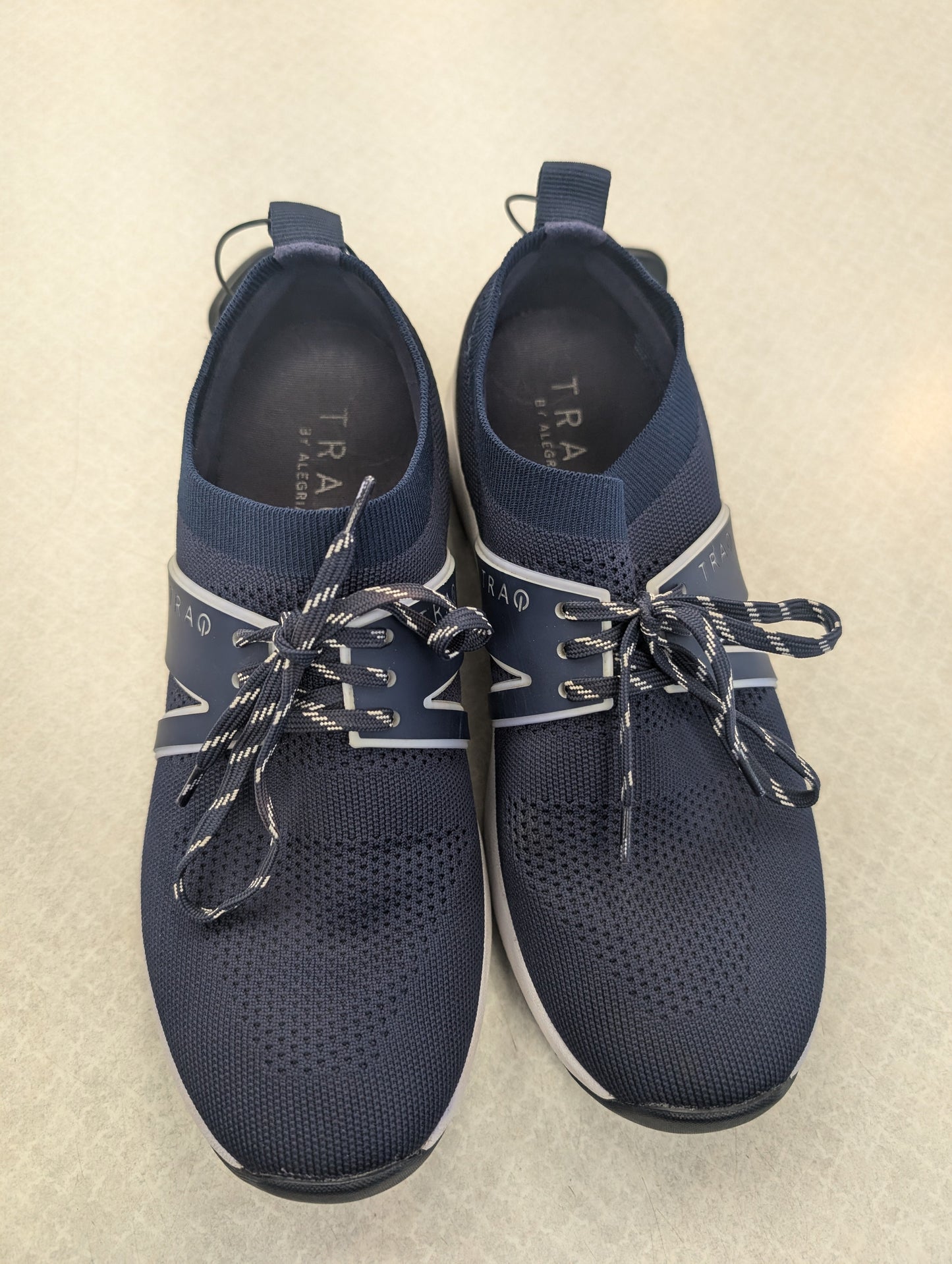 Shoes Athletic By Alegria In Navy, Size: 7.5