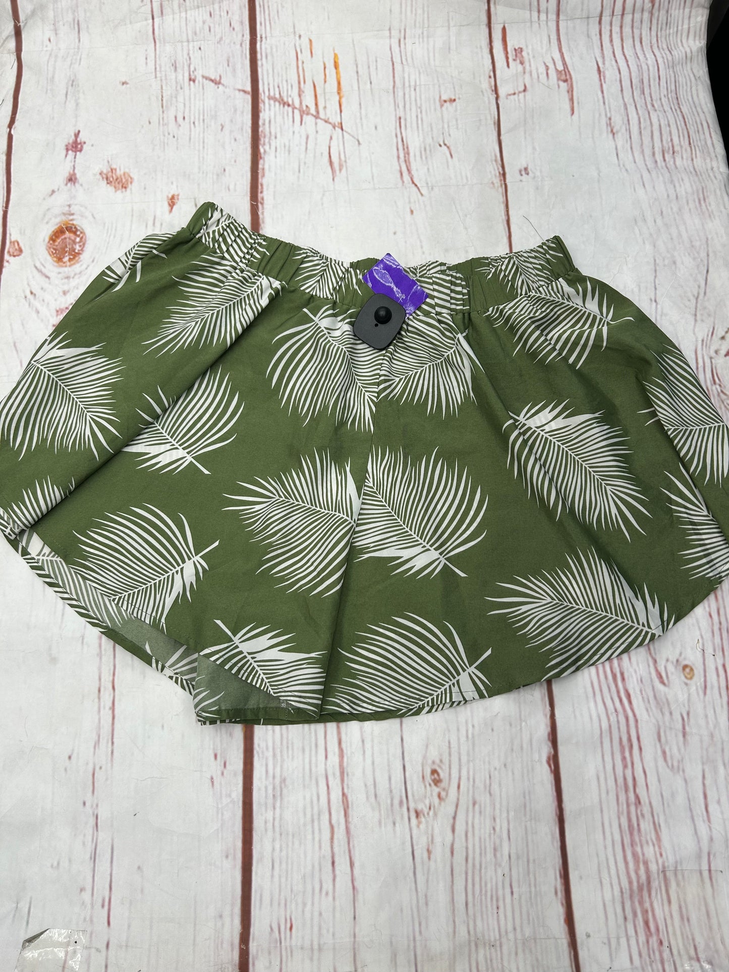 Skirt Mini & Short By Shein In Green, Size: 12