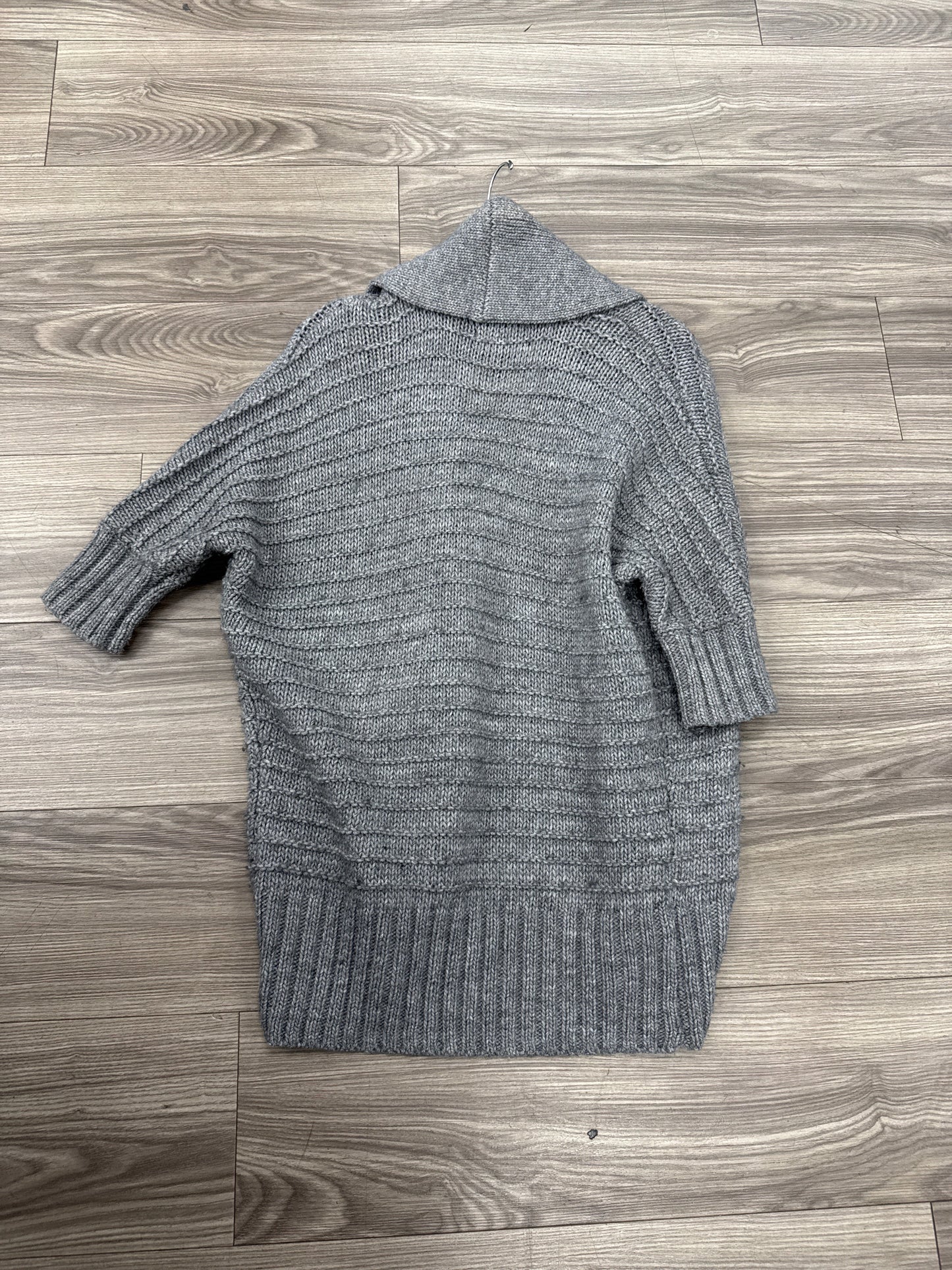 Cardigan By Express In Grey, Size: M