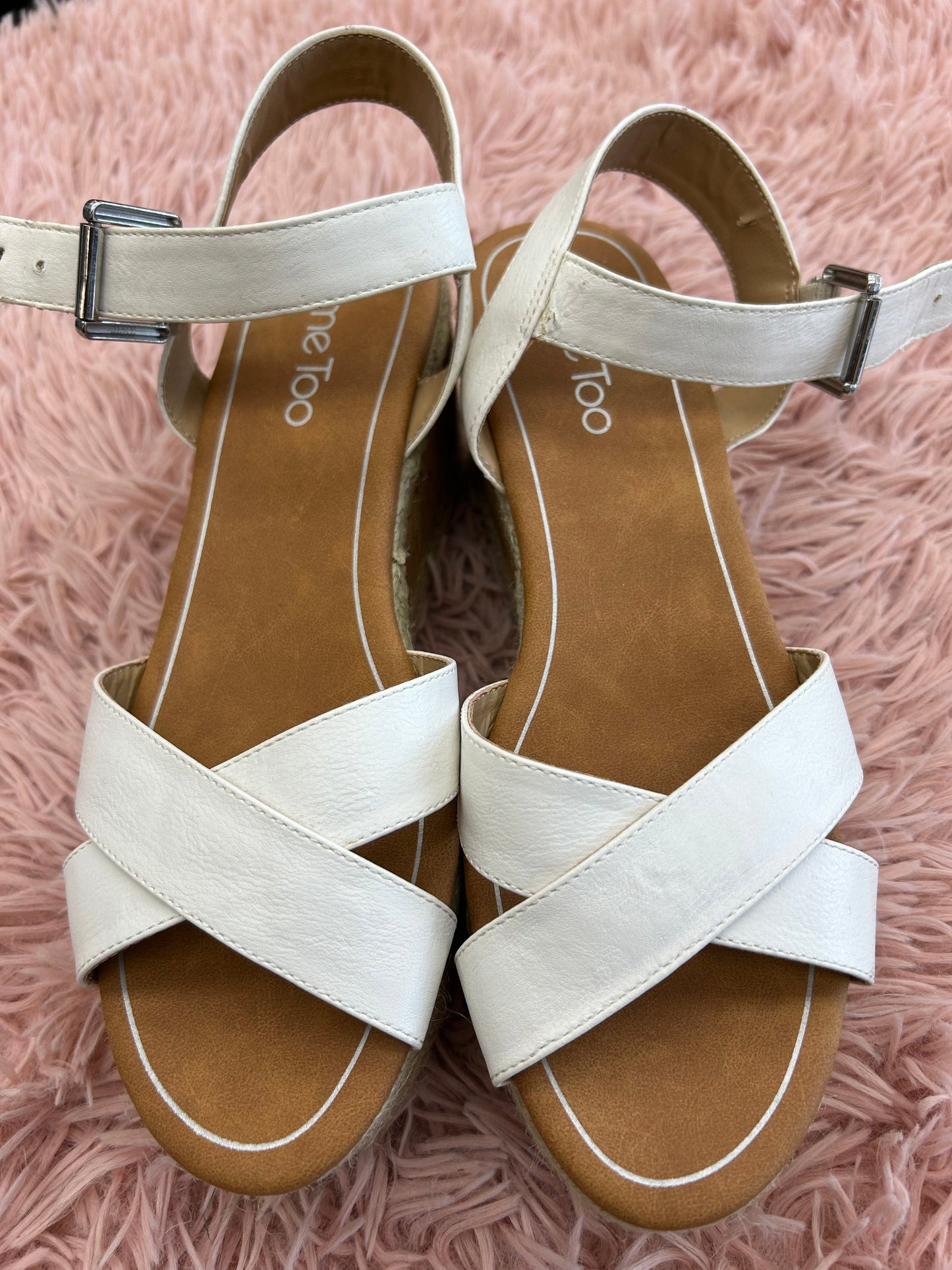 Sandals Heels Wedge By Me Too In White, Size: 8