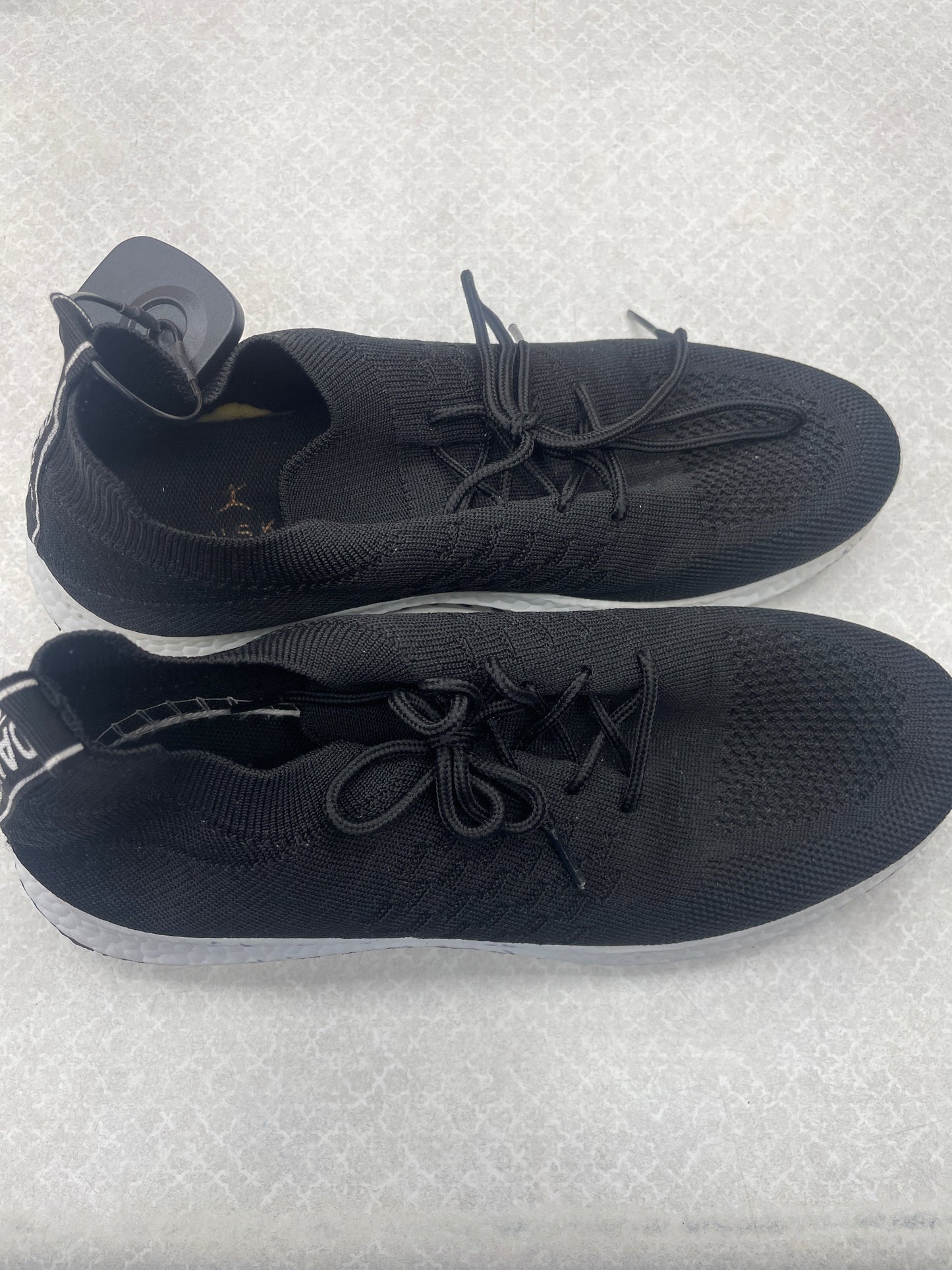 Shoes Athletic By Danskin In Black, Size: 8.5