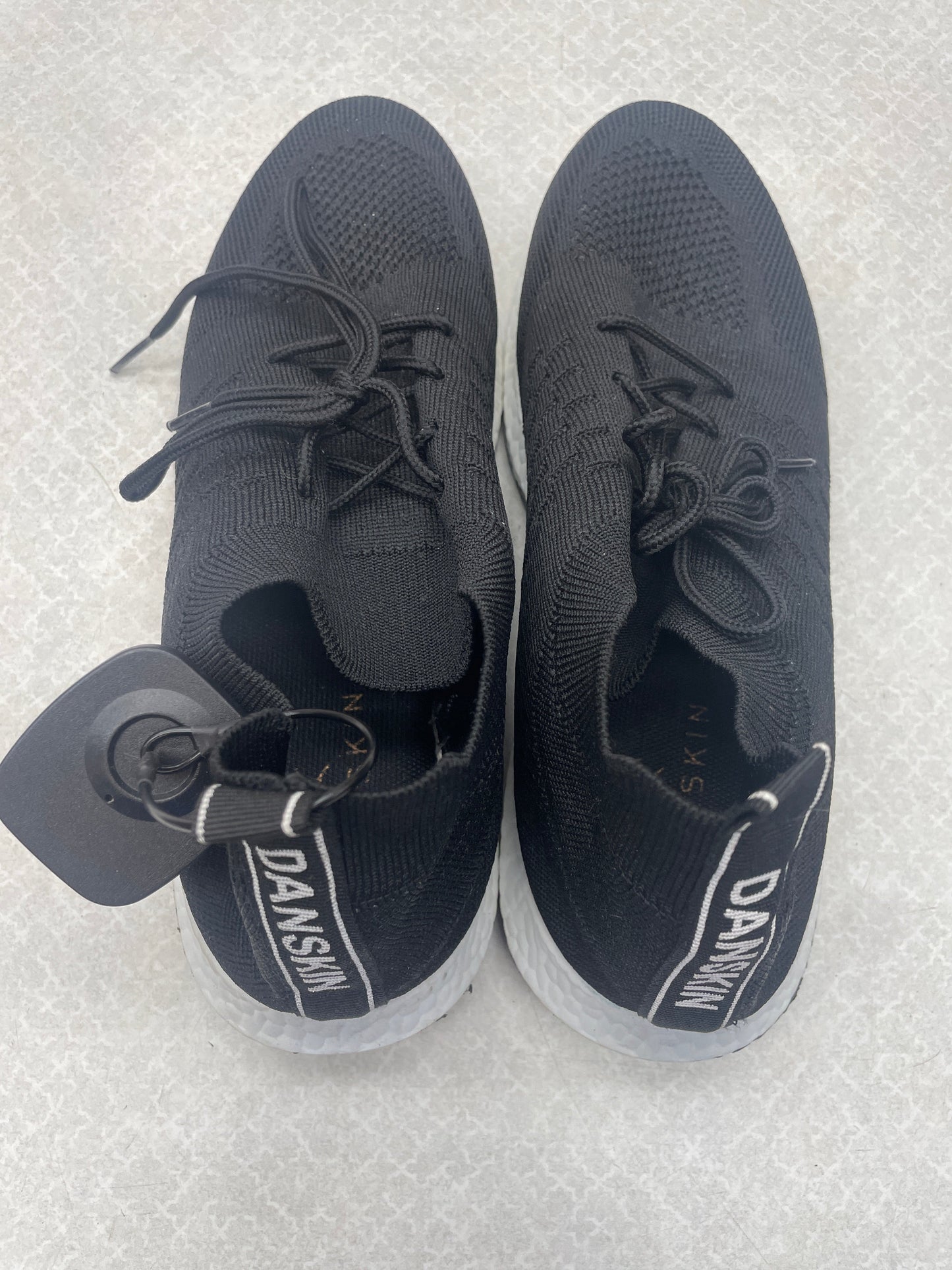 Shoes Athletic By Danskin In Black, Size: 8.5