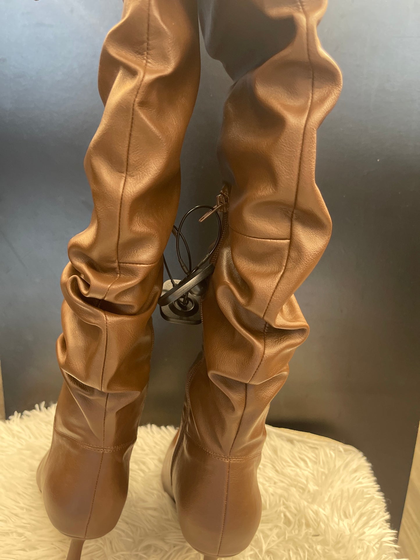 Boots Over-the-knee Heels By Shoedazzle In Brown, Size: 9.5