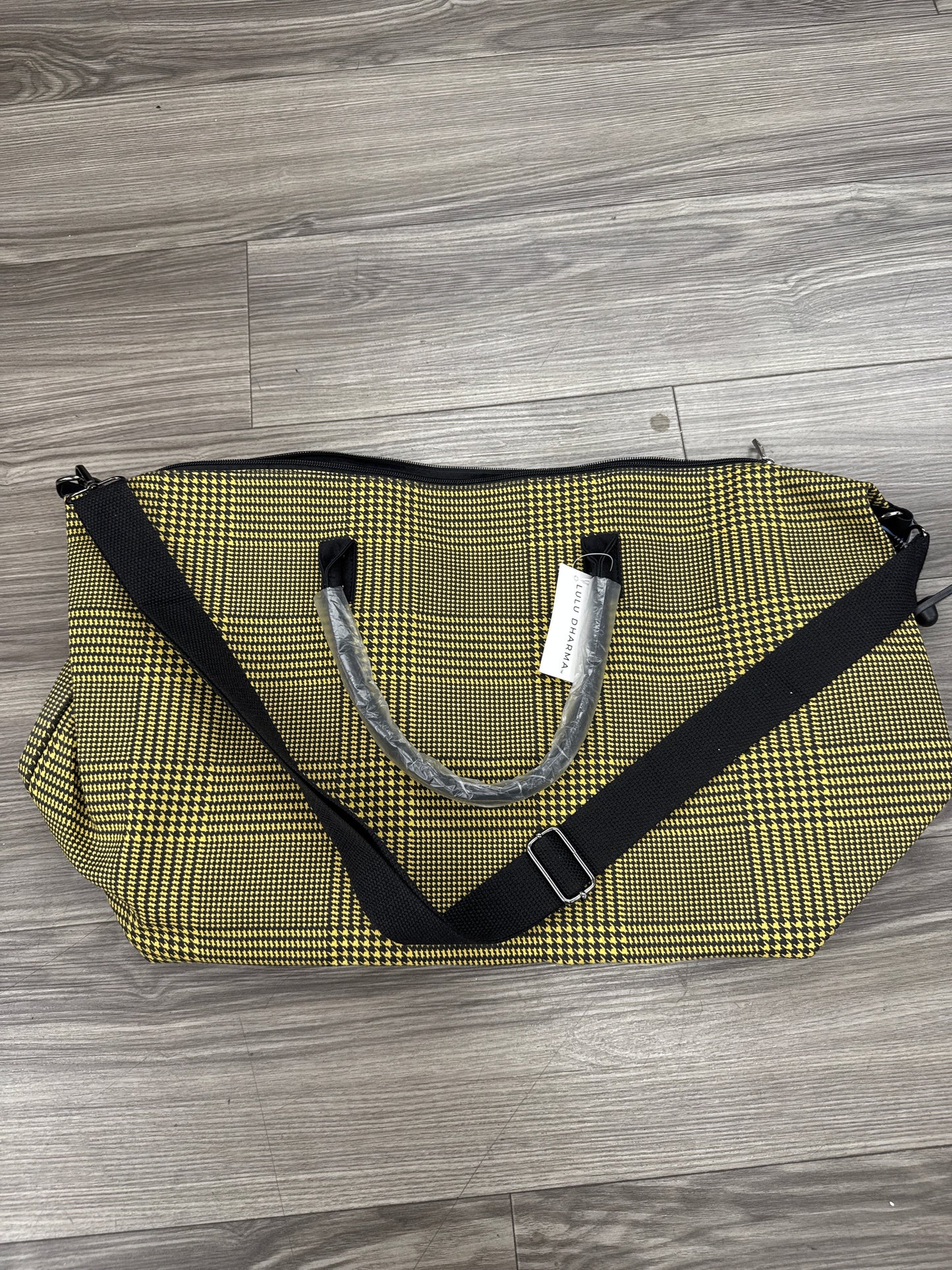 Duffle And Weekender By Clothes Mentor, Size: Medium