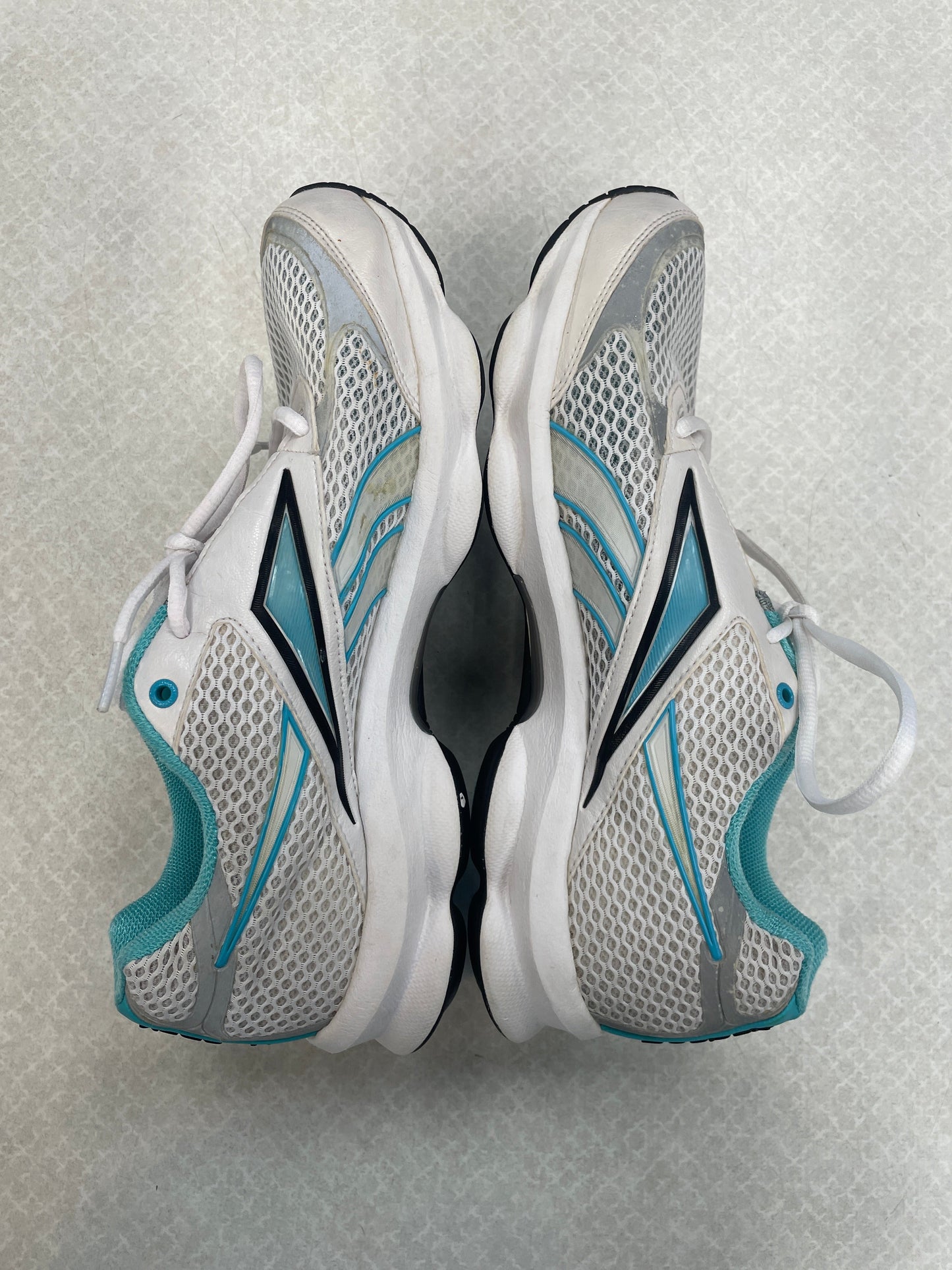 Shoes Athletic By Reebok In Blue & White, Size: 9