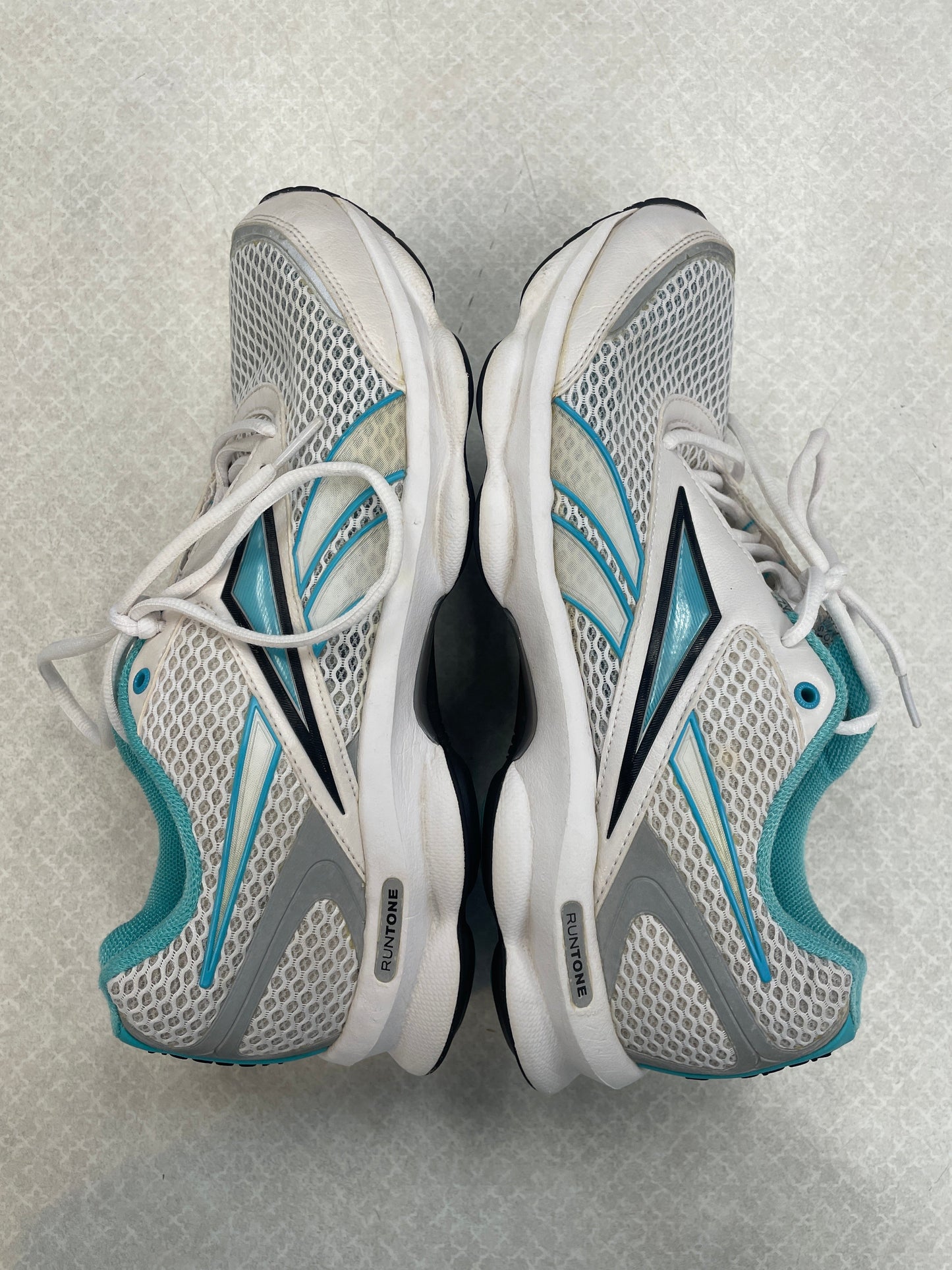 Shoes Athletic By Reebok In Blue & White, Size: 9