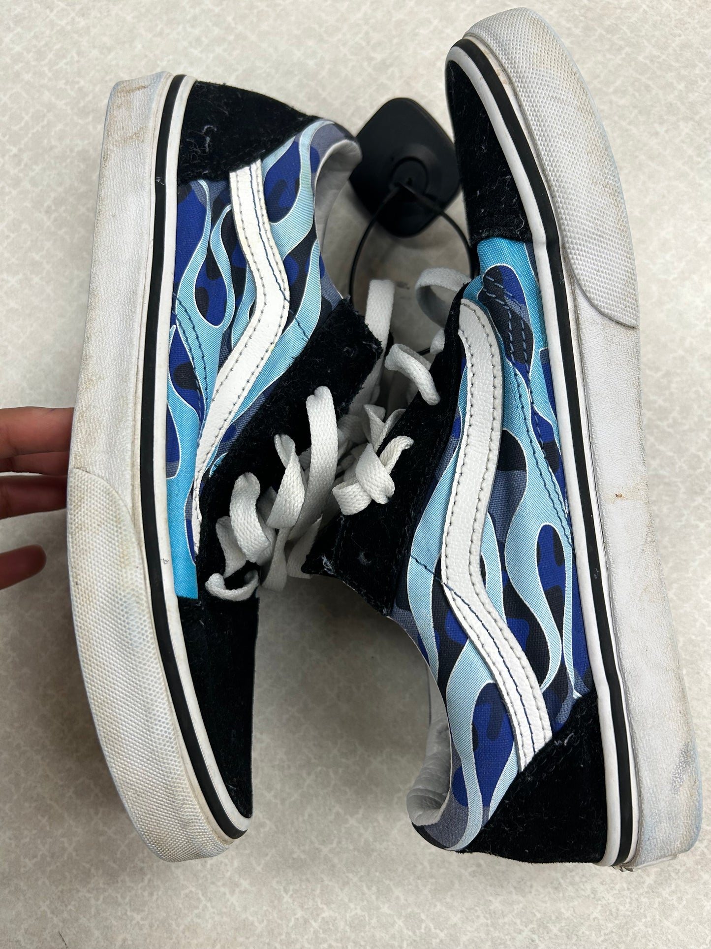 Shoes Sneakers By Vans In Black & Blue, Size: 6.5