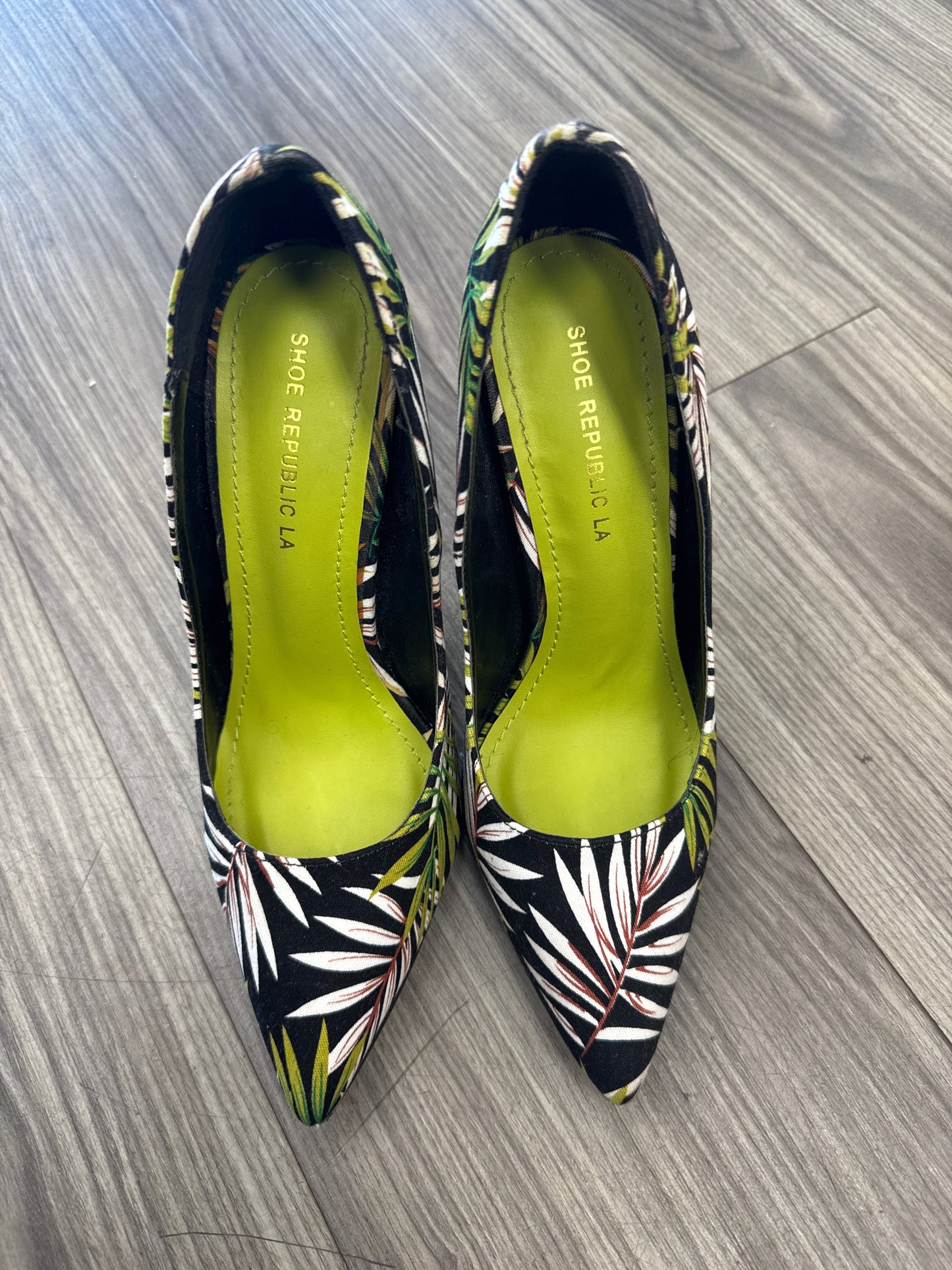 Shoes Heels Stiletto By Clothes Mentor In Tropical Print, Size: 6.5