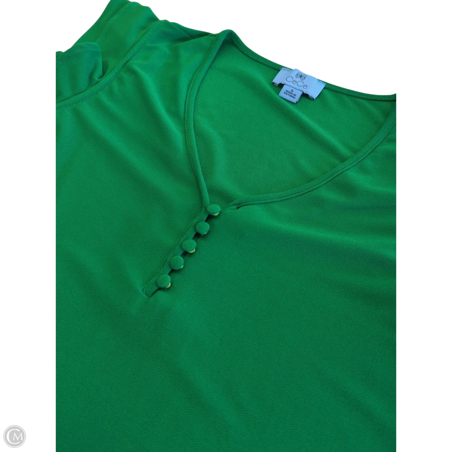 Top Short Sleeve By Cece In Green, Size: S