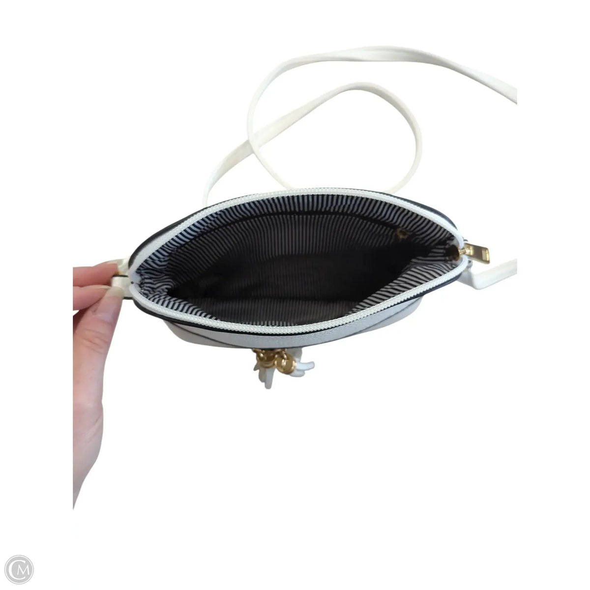 Crossbody By Clothes Mentor, Size: Medium