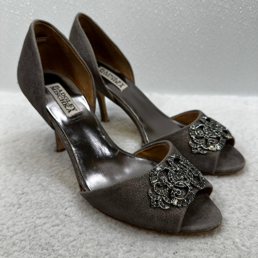 Shoes Designer By Badgley Mischka In Silver, Size: 8.5