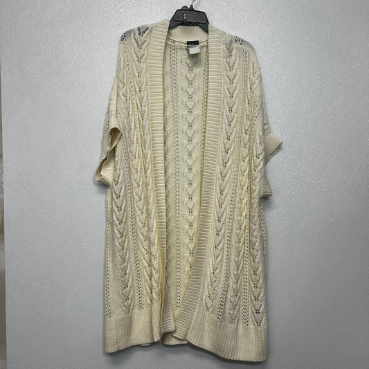 Cardigan By Torrid In Cream, Size: 1x