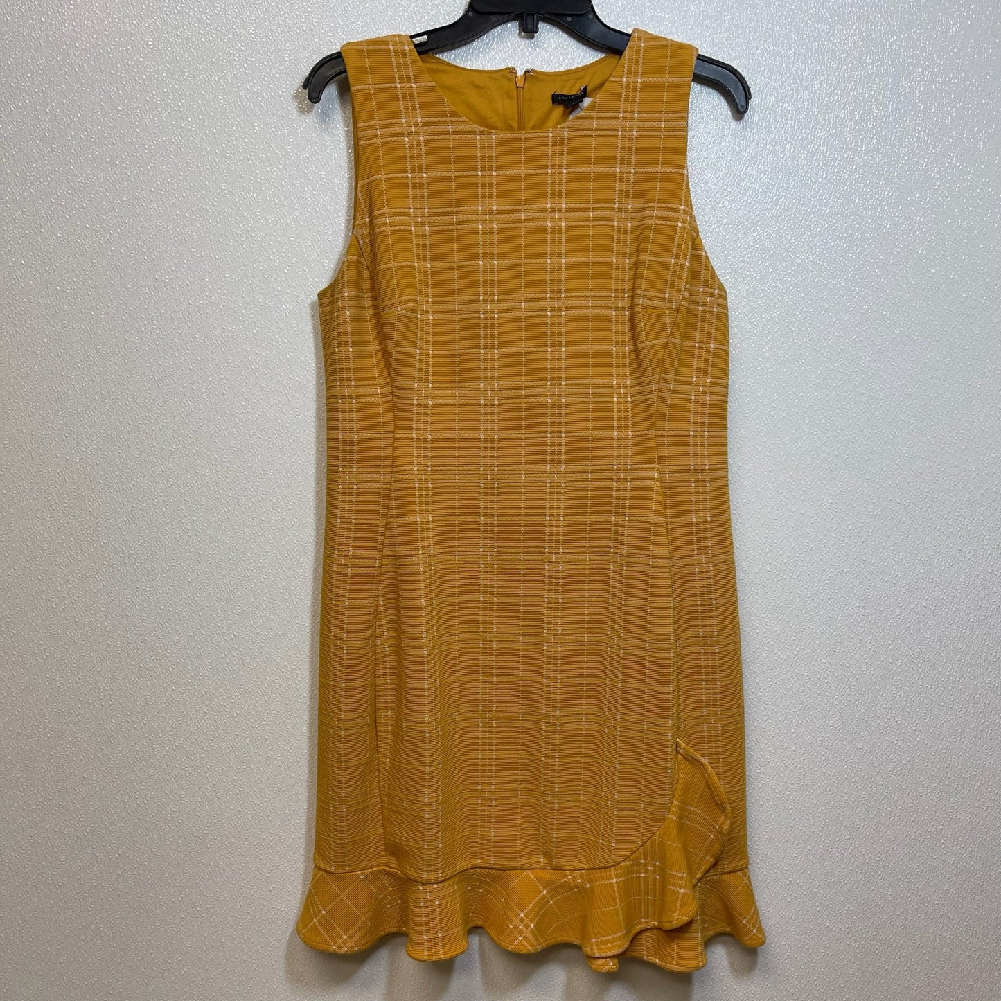 Dress Casual Short By Ann Taylor O In Mustard, Size: 8