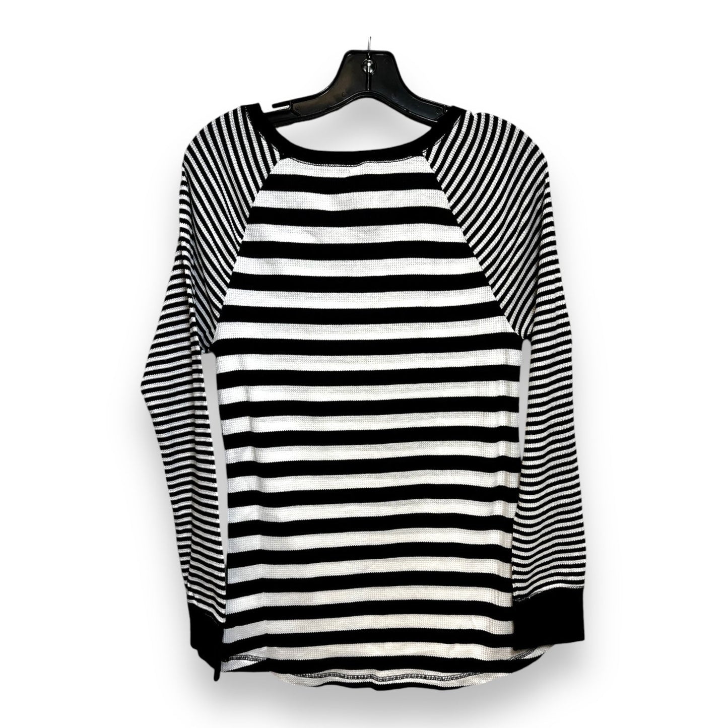 Top Long Sleeve Basic By Old Navy In Striped Pattern, Size: L