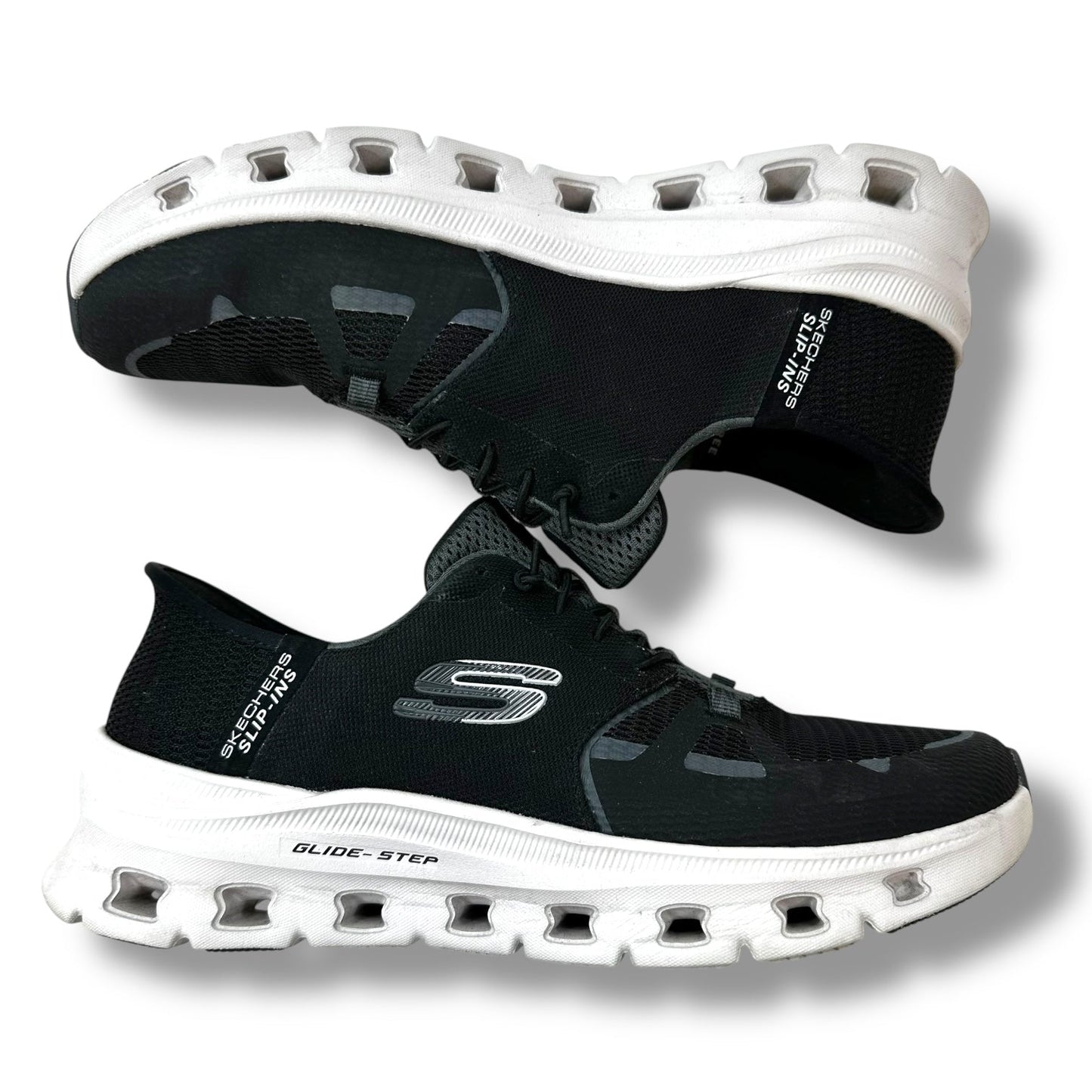 Shoes Sneakers By Skechers In Black, Size: 8.5