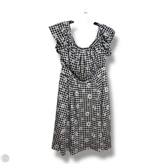 Dress Casual Short By Torrid In Black & White, Size: M