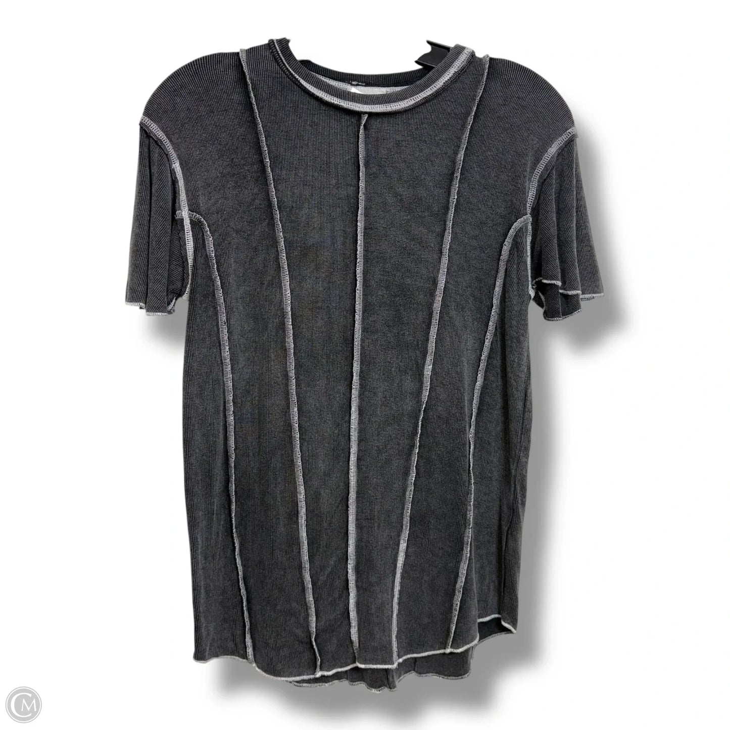 Top Short Sleeve By Pol In Grey, Size: M