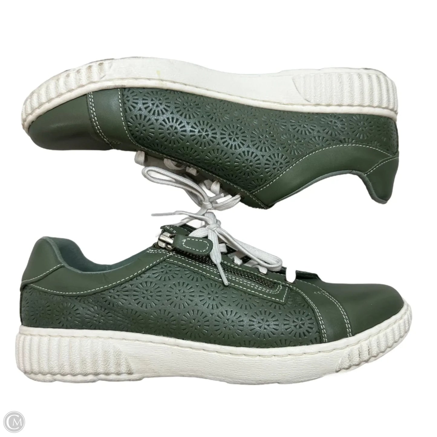 Shoes Flats By Clarks In Green, Size: 9.5