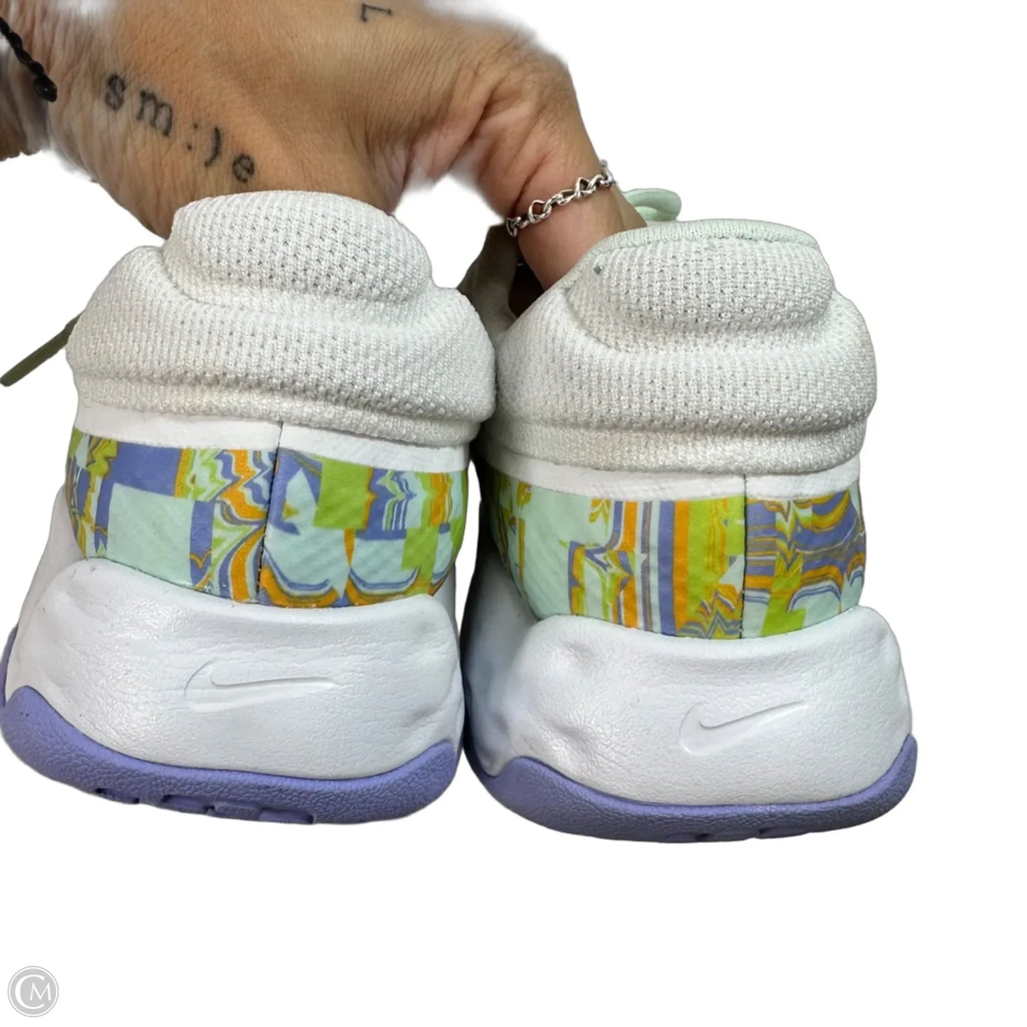 Shoes Sneakers By Nike Apparel In White, Size: 9