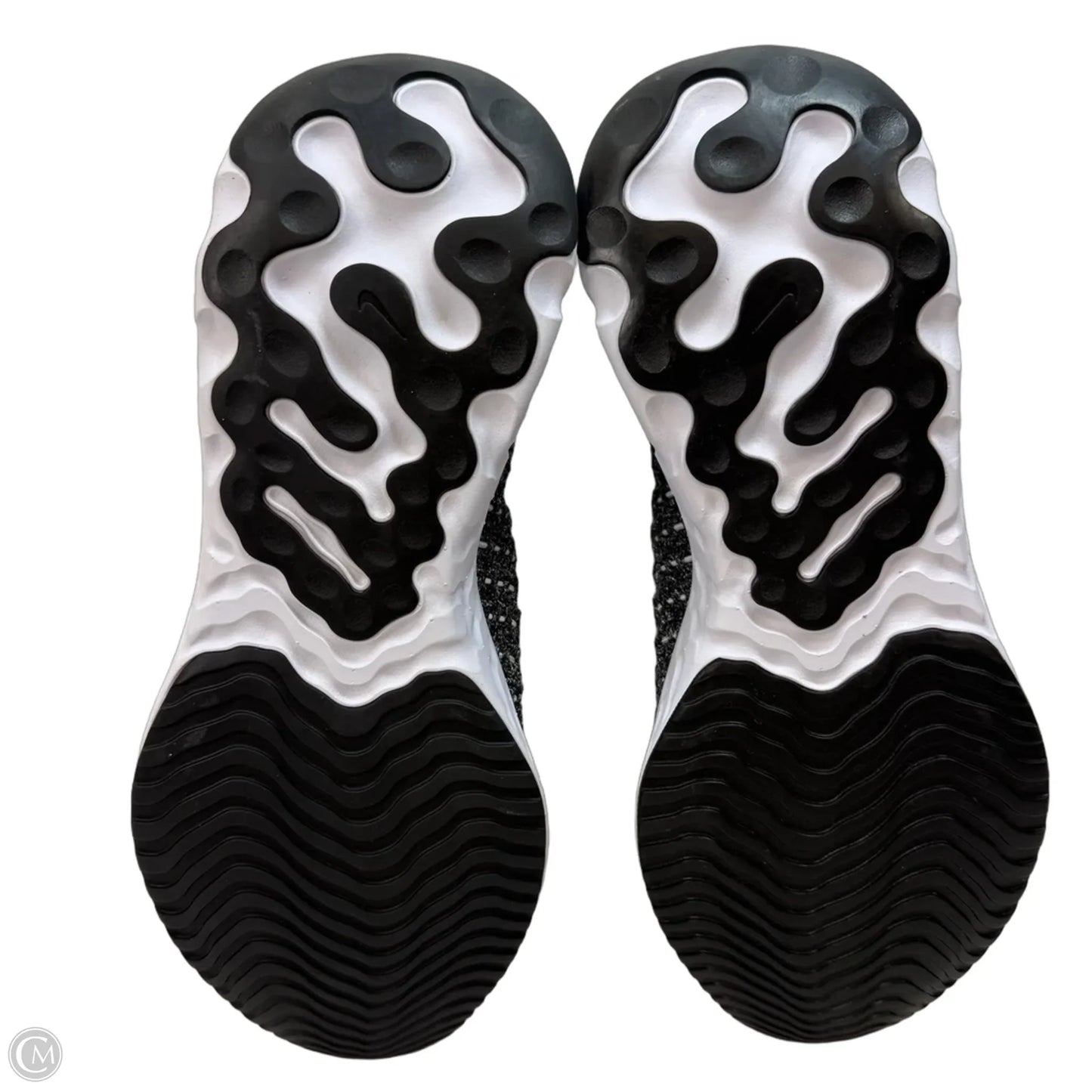 Shoes Sneakers By Nike Apparel In Black, Size: 10