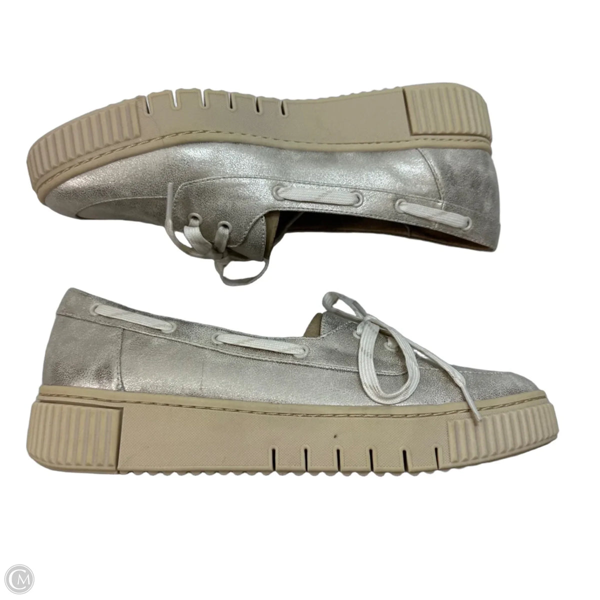 Shoes Flats By Naturalizer In Silver, Size: 10