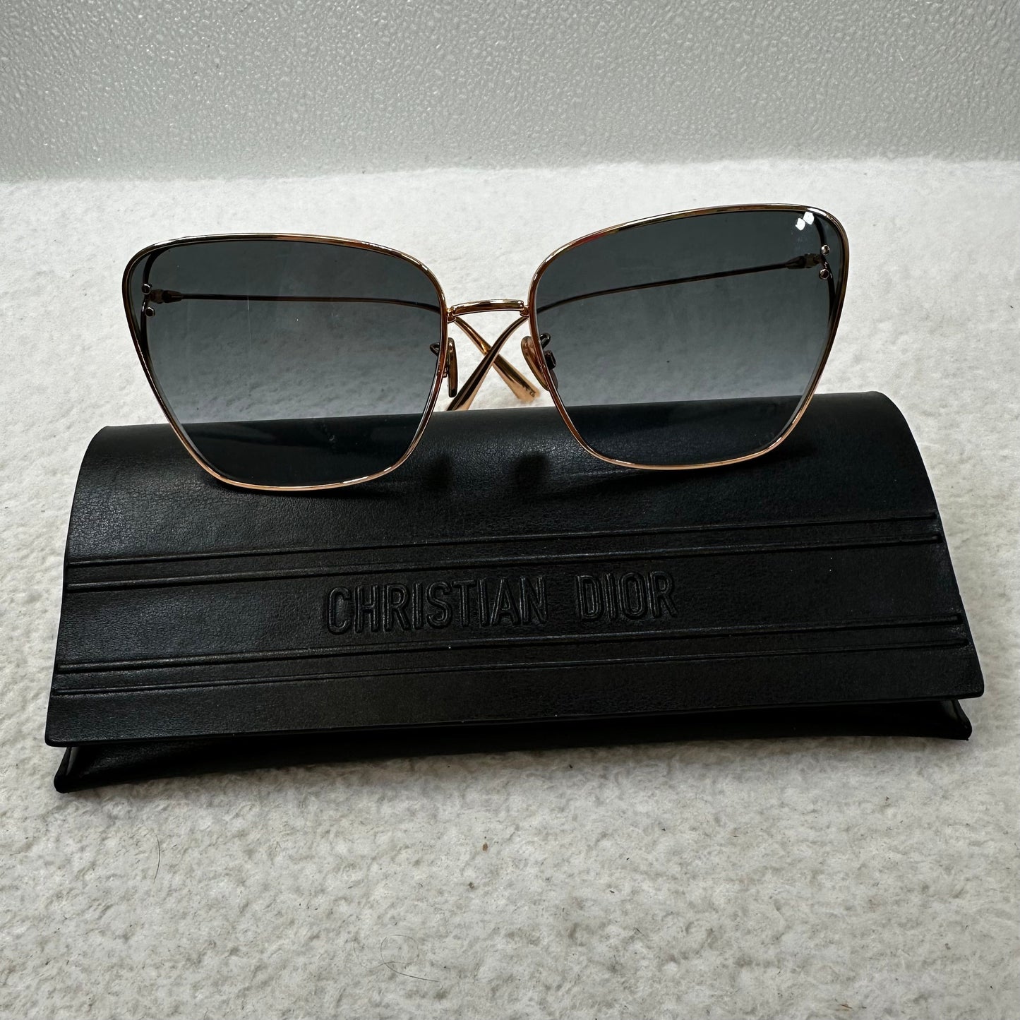 Sunglasses Designer Christian Dior, Size 02 Piece