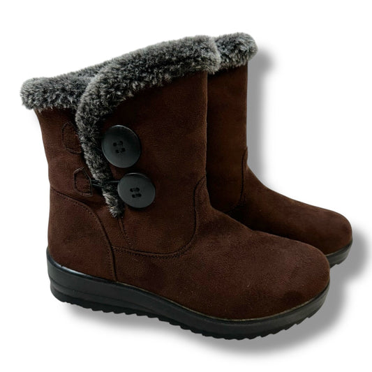 Boots Snow By Spring Step  Size: 7