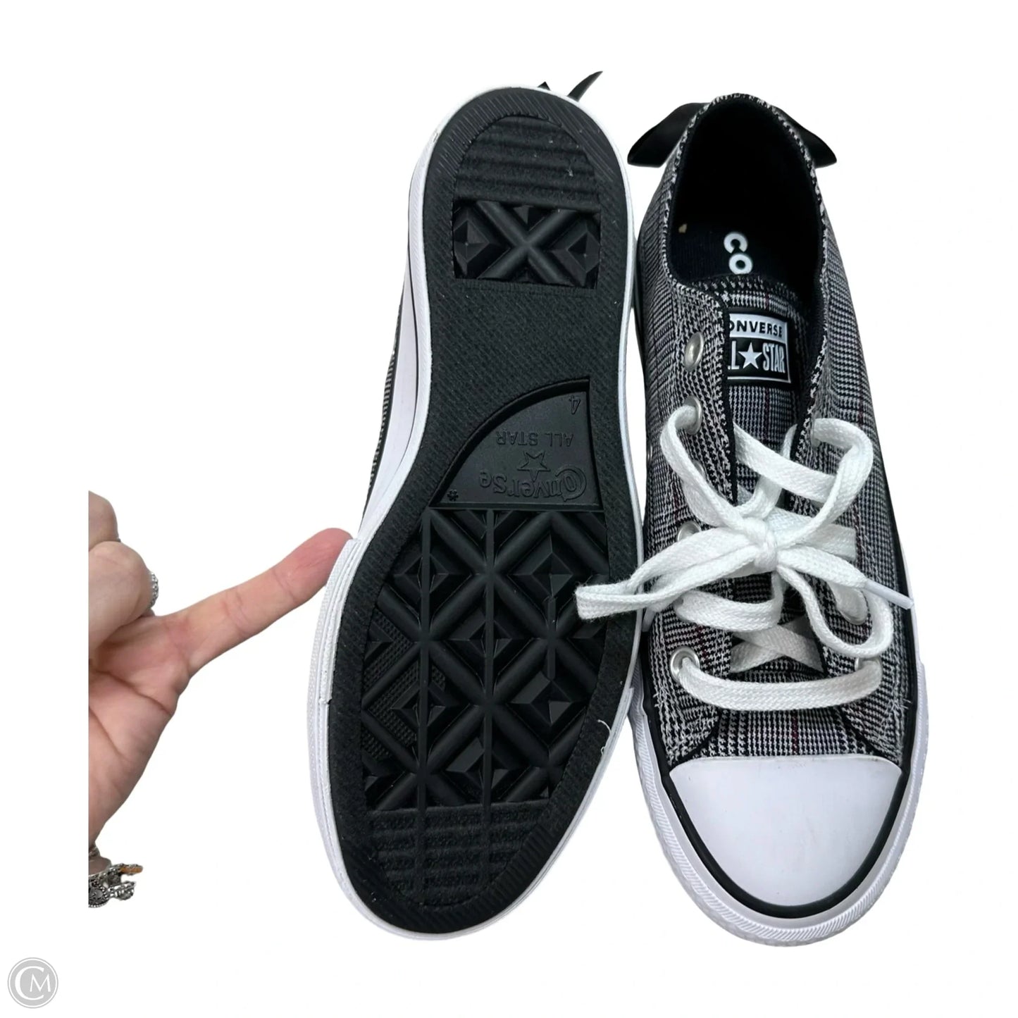 Shoes Sneakers By Converse In Plaid Pattern, Size: 6