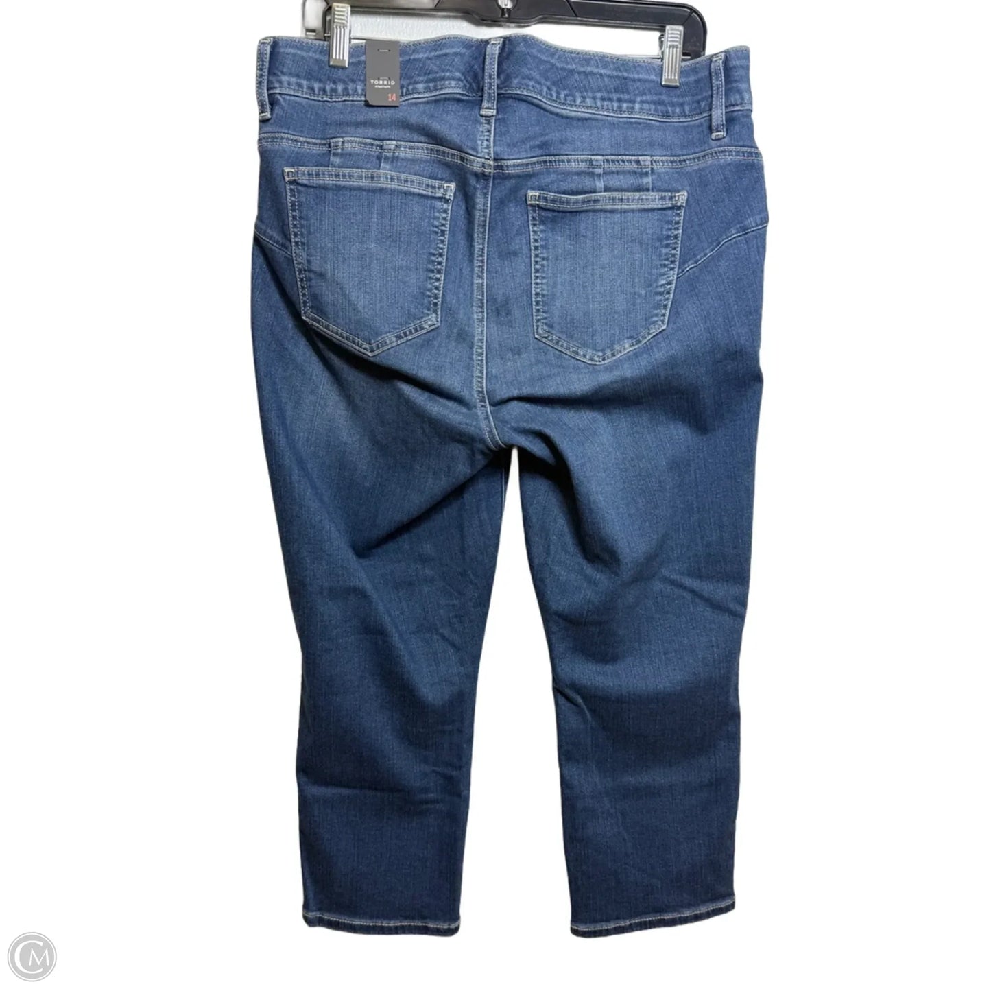 Jeans Cropped By Torrid In Blue Denim, Size: 14