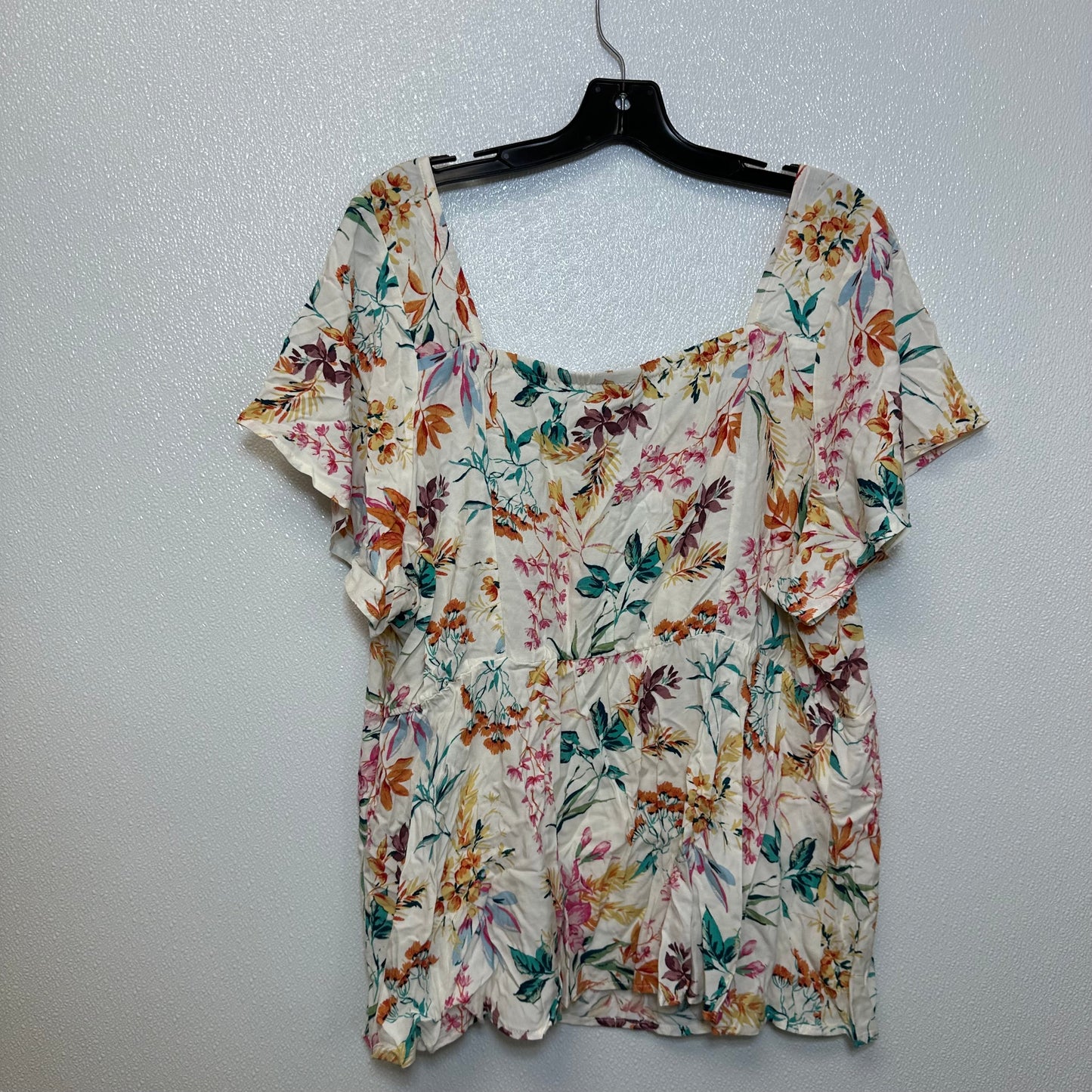 Top Short Sleeve By Torrid  Size: 3