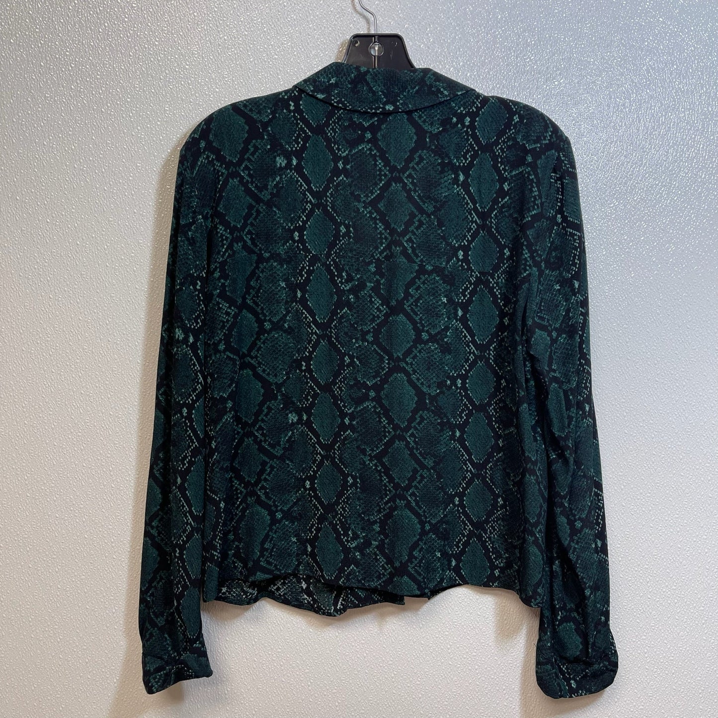 Top Long Sleeve By Clothes Mentor In Snakeskin Print, Size: S