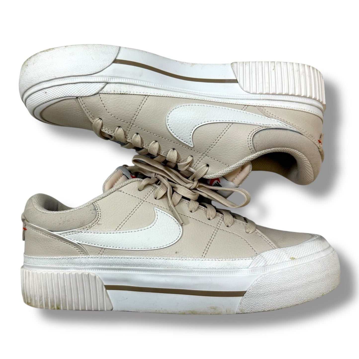 Shoes Athletic By Nike In Tan, Size: 10