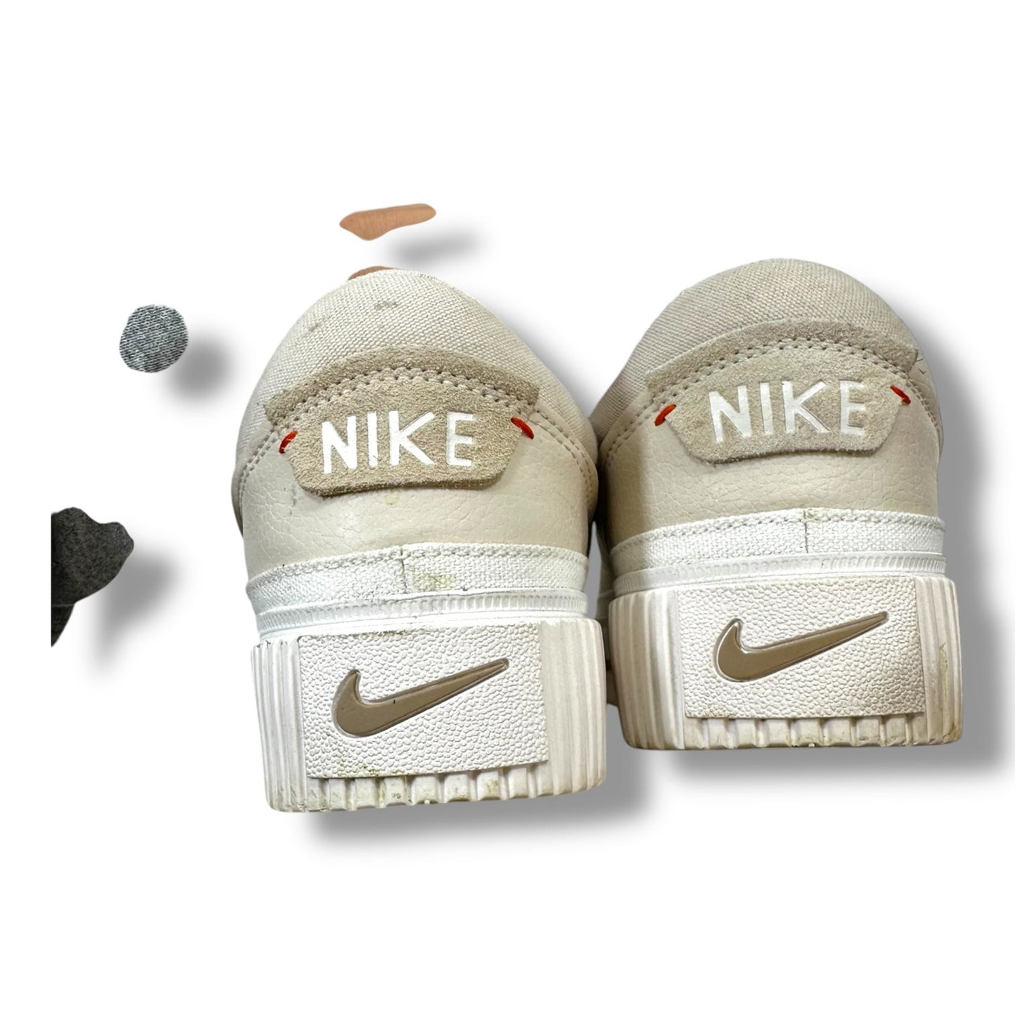 Shoes Athletic By Nike In Tan, Size: 10