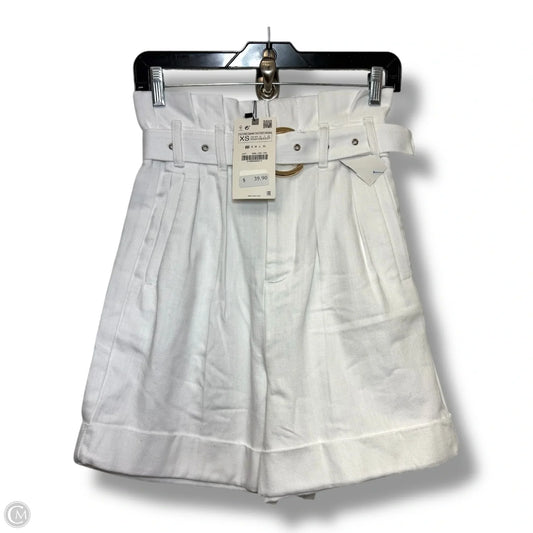 Shorts By Zara In White, Size: Xs