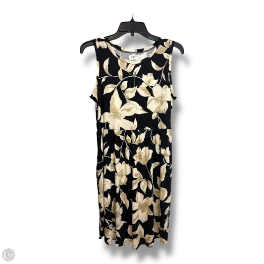 Dress Casual Short By Maurices In Floral Print, Size: M