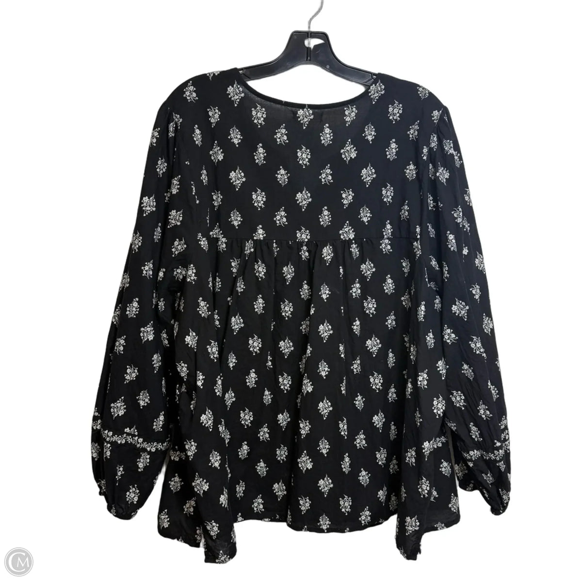 Top Long Sleeve By Maurices In Black, Size: 3x