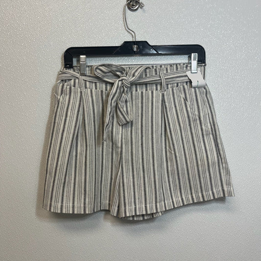 Shorts By Ci Sono  Size: M