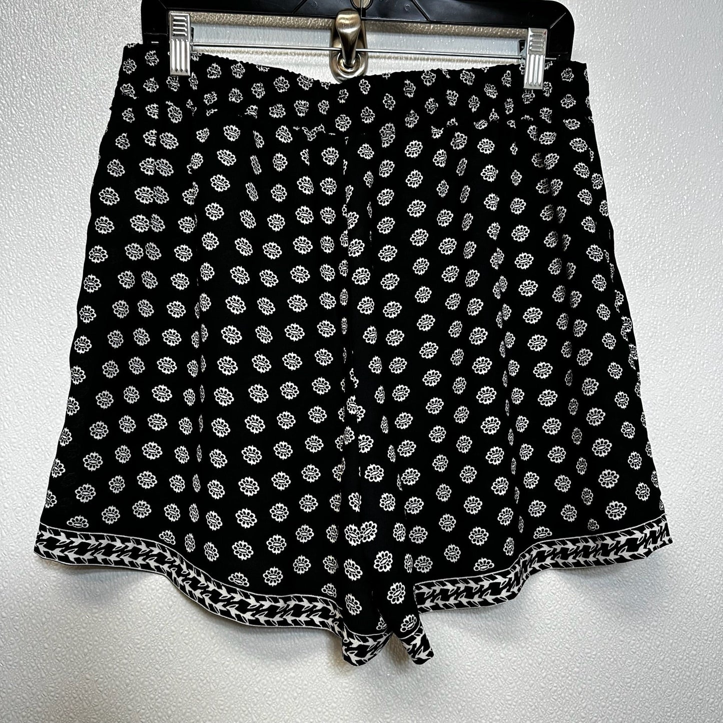 Black Shorts Max Studio, Size L