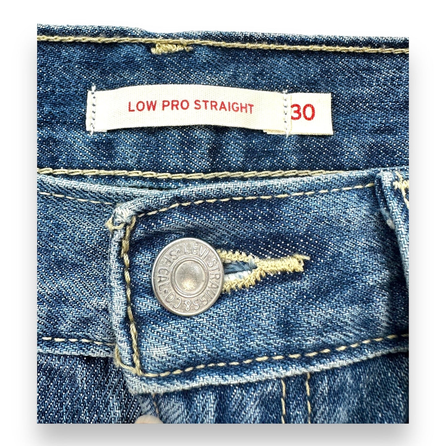 Jeans low pro straight Cut By Levis In Denim, Size: 10