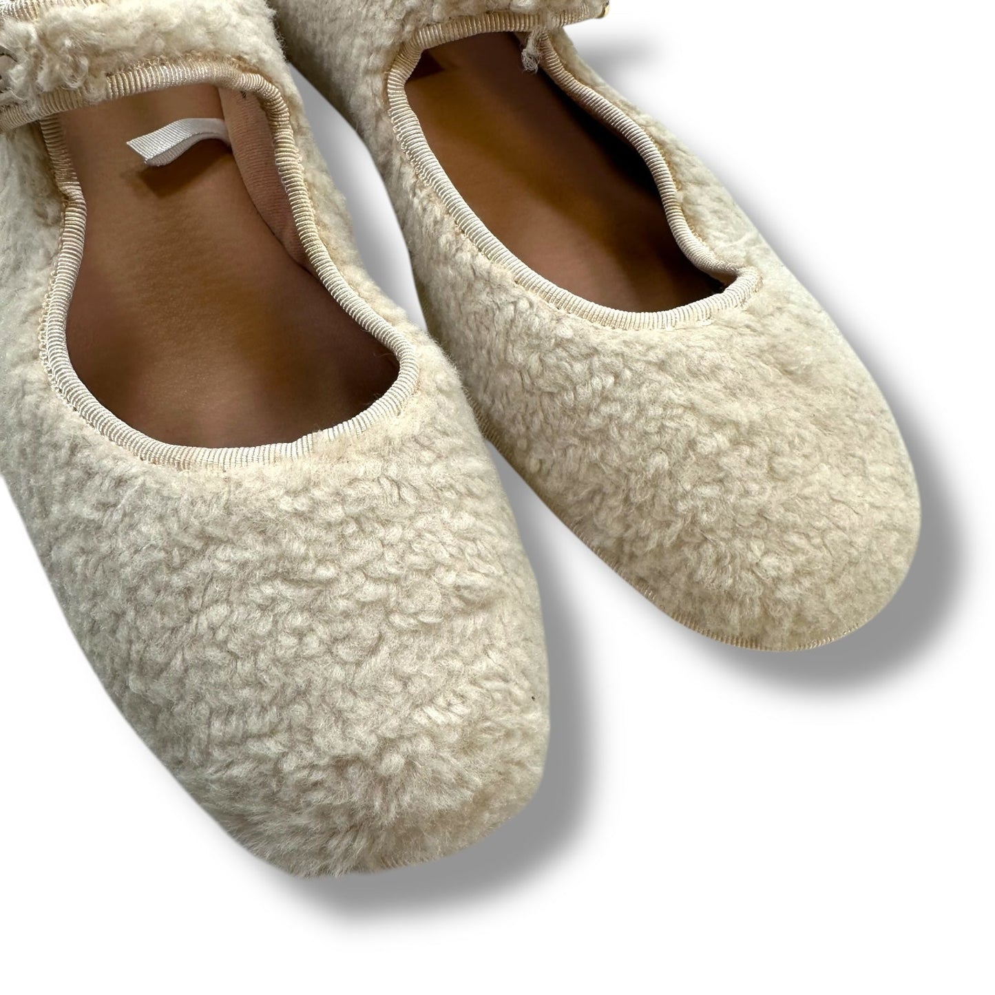 Shoes Flats By Unlisted In Cream, Size: 8