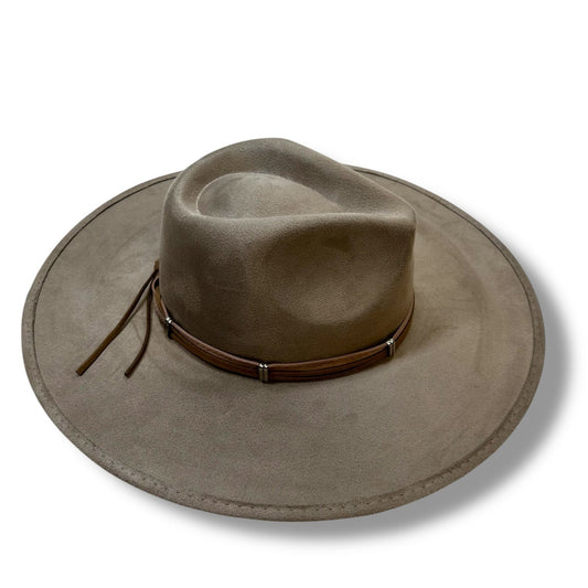 Hat By Clothes Mentor