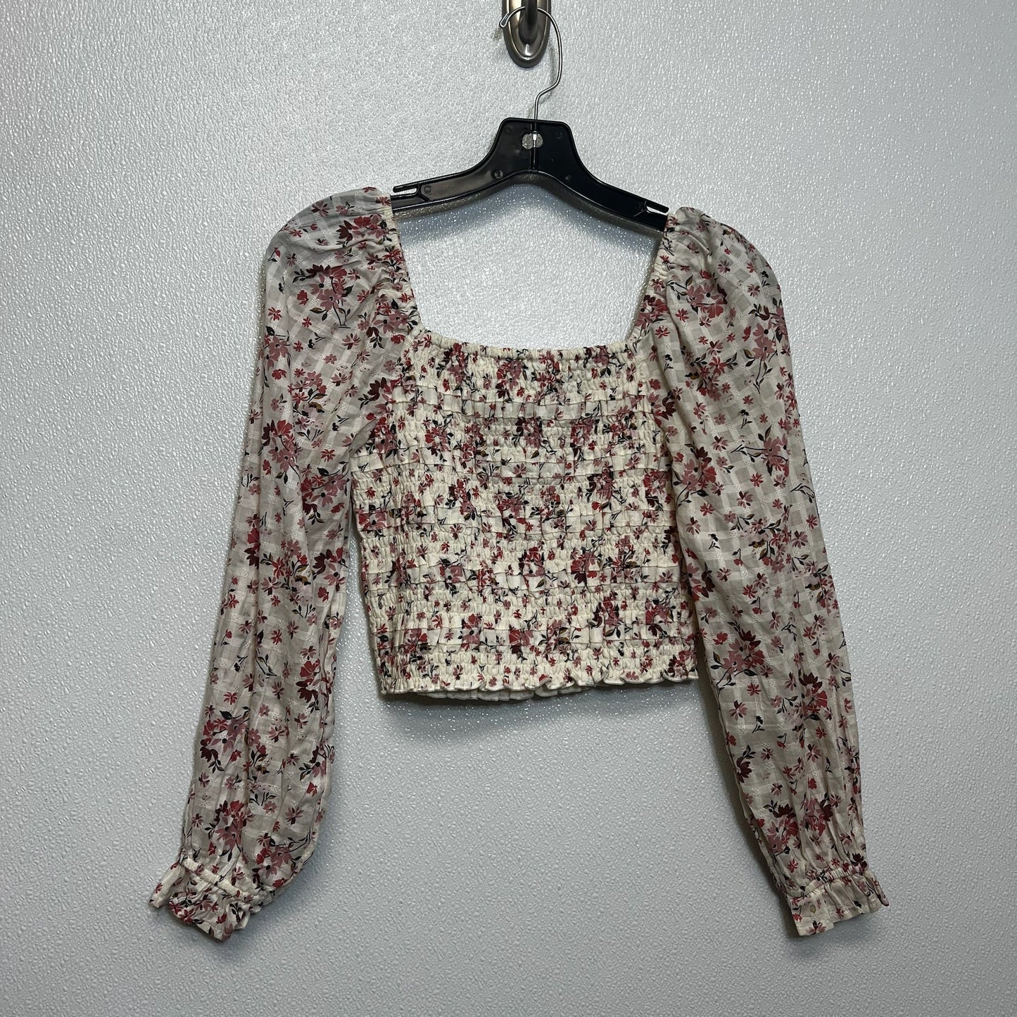 Top Long Sleeve Basic By American Eagle In Floral, Size: Xs