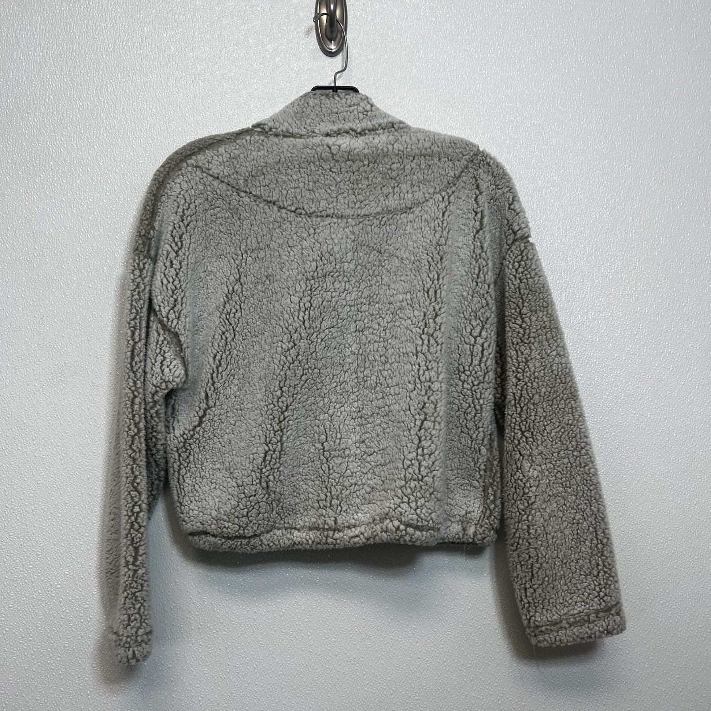 Sweatshirt Crewneck By Clothes Mentor In Tan, Size: S