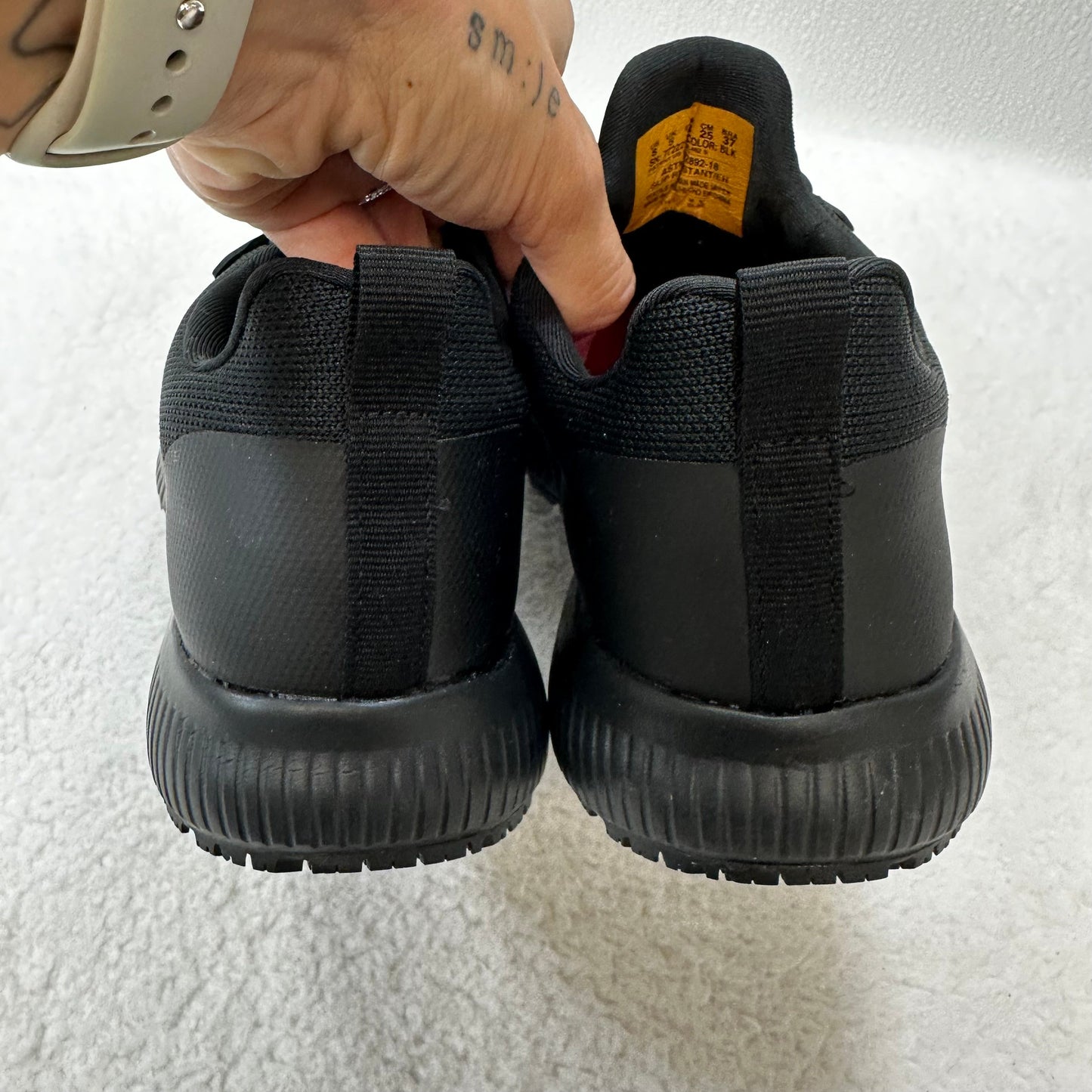 Black Shoes Sneakers Skechers, Size 8