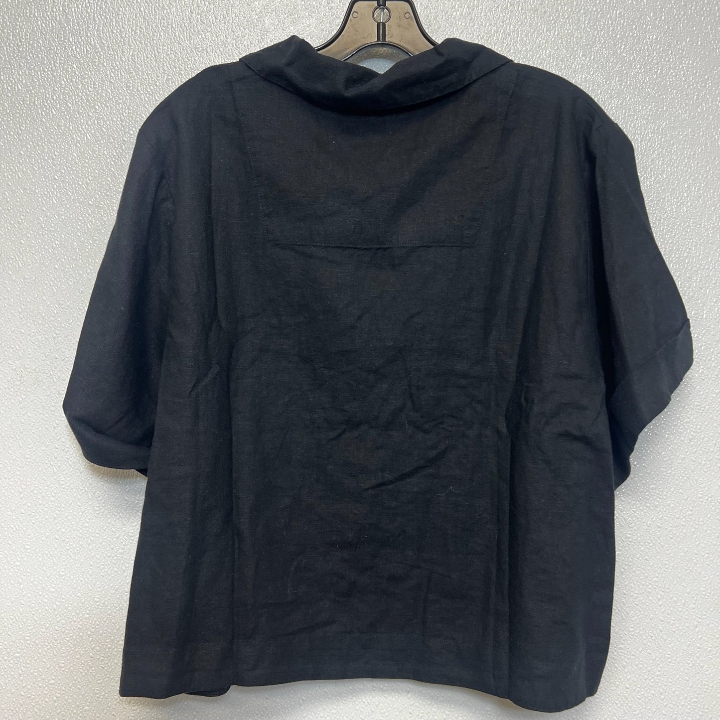 Top Short Sleeve By Banana Republic O In Black, Size: L