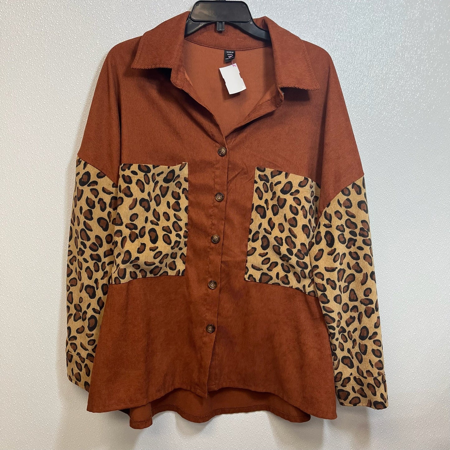 Top Long Sleeve By Clothes Mentor In Animal Print, Size: 1x