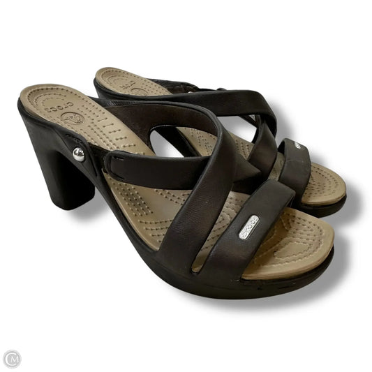 Sandals Heels Block By Crocs In Brown, Size: 7